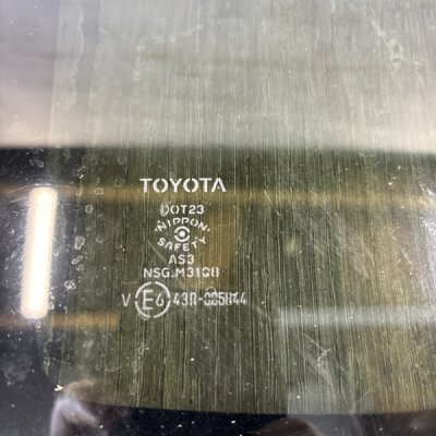 Форточка двери Toyota RAV4 2015 кроссовер 1AD-FTV Задн. Лев. - изображение 3