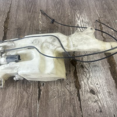 Бачок омывателя Cadillac GMT926 (Escalade) 2008 Джип Внедорожник L92 - изображение 1