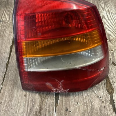 Фонарь Opel Astra G 1999 хетчбэк 5дв. X16XEL 1.6 Задн. Прав. - изображение 1