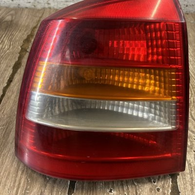 Фонарь Opel Astra G 1999 хетчбэк 5дв. X16XEL 1.6 Задн. Лев. - изображение 1