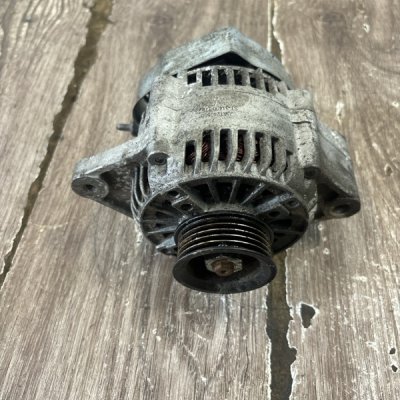Генератор Suzuki Grand Vitara 2003 универсал J20A - изображение 1