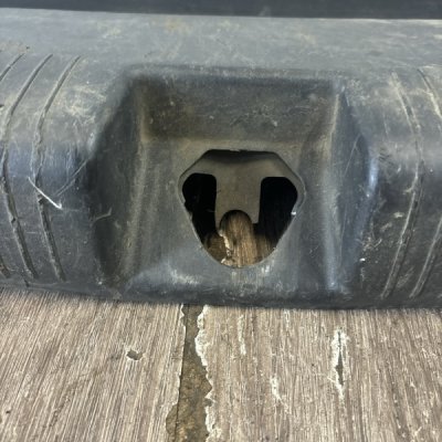 Накладка петли багажника Opel Astra G 1999 хетчбэк 5дв. X16XEL 1.6 - изображение 5