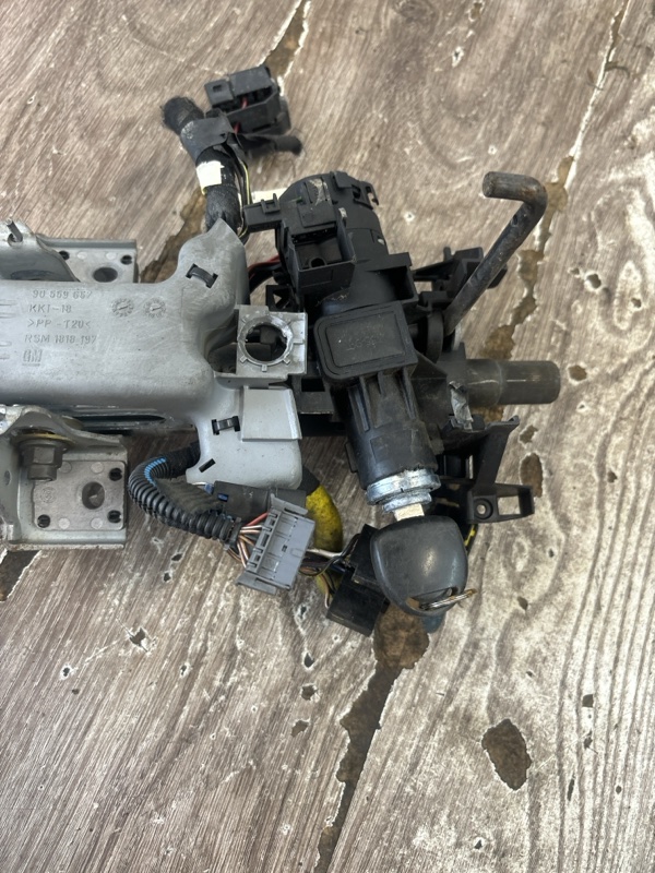 Рулевая колонка Opel Astra G 1999 хетчбэк 5дв. X16XEL 1.6