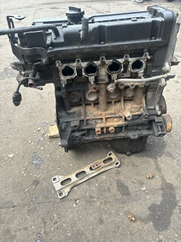 Двигатель Hyundai Elantra 2004 седан 4дв. G4ED-G