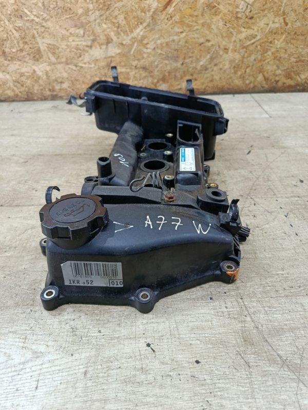 Крышка головки блока цилиндров Toyota Aygo 2007 1KR-FE