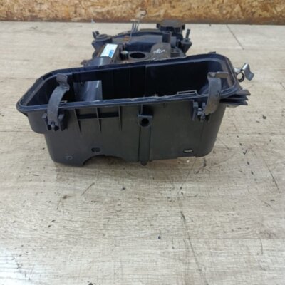 Крышка головки блока цилиндров Toyota Aygo 2007 1KR-FE - изображение 4