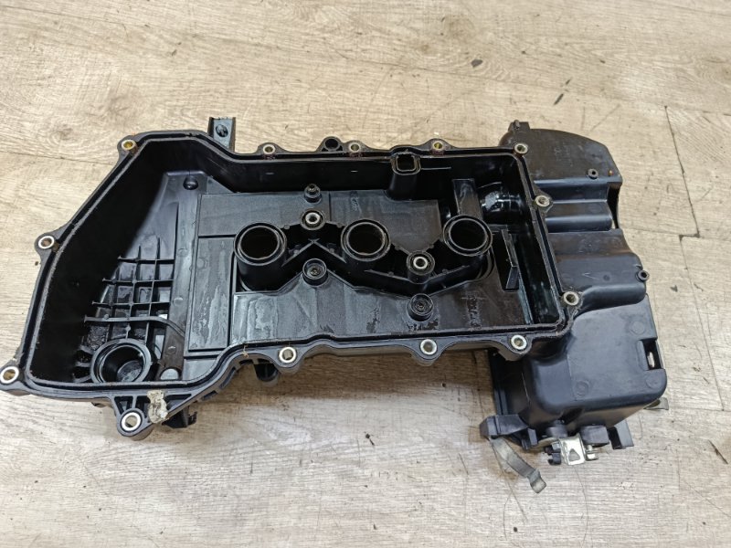Крышка головки блока цилиндров Toyota Aygo 2007 1KR-FE