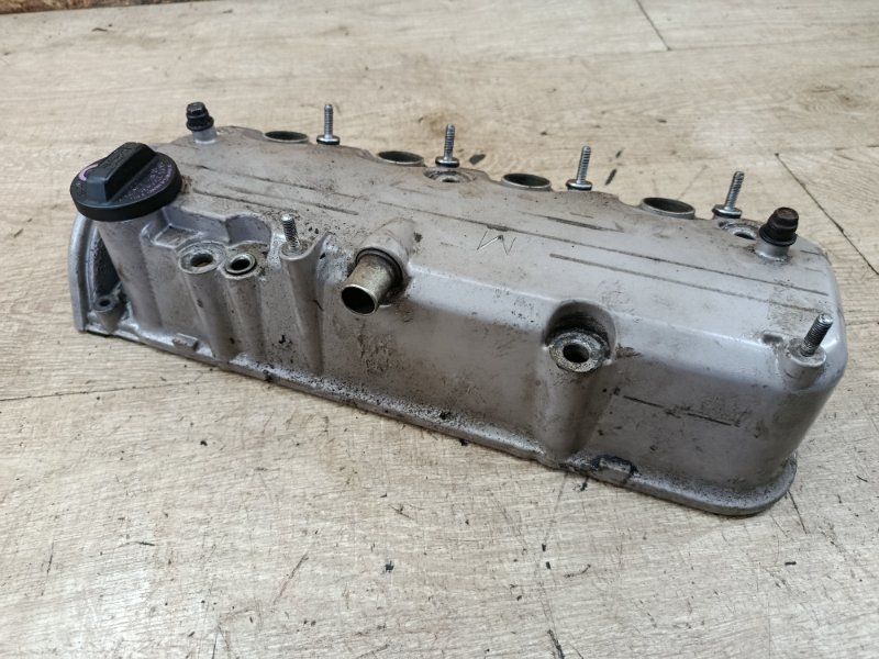 Клапанная крышка Honda Civic 2002 D17A1