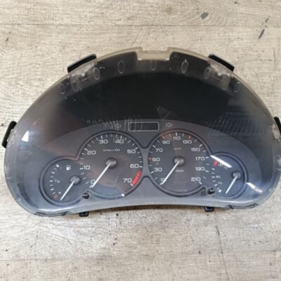 Панель приборов Peugeot 206 2002 хетчбэк 3дв. HFZ (TU1JP) - изображение 1