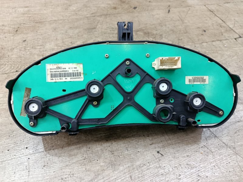 Панель приборов Peugeot 206 2002 хетчбэк 3дв. HFZ (TU1JP)