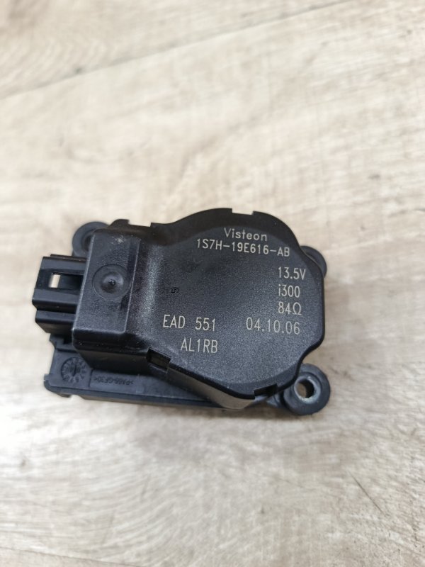 Сервопривод заслонки печки Ford Mondeo 2006 седан 4дв. CJBA