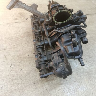 Коллектор впускной Volkswagen Tiguan 2011 CAWA - изображение 3