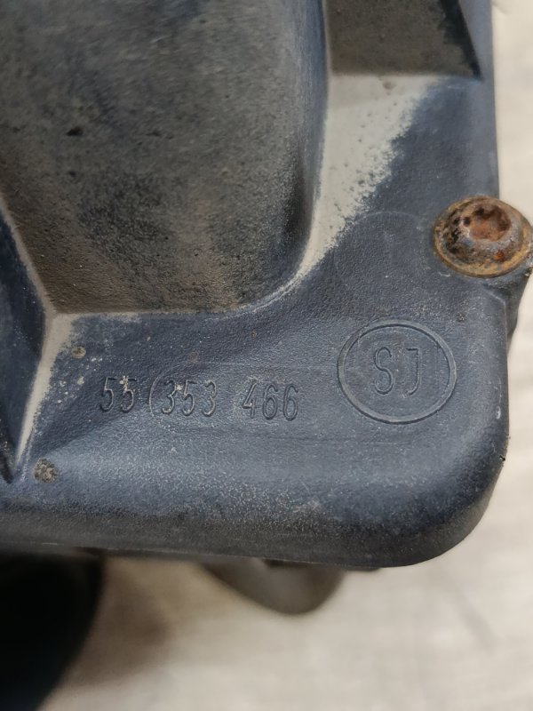 Корпус воздушного фильтра Opel Astra H 2004 хетчбэк 5дв. Z18XE