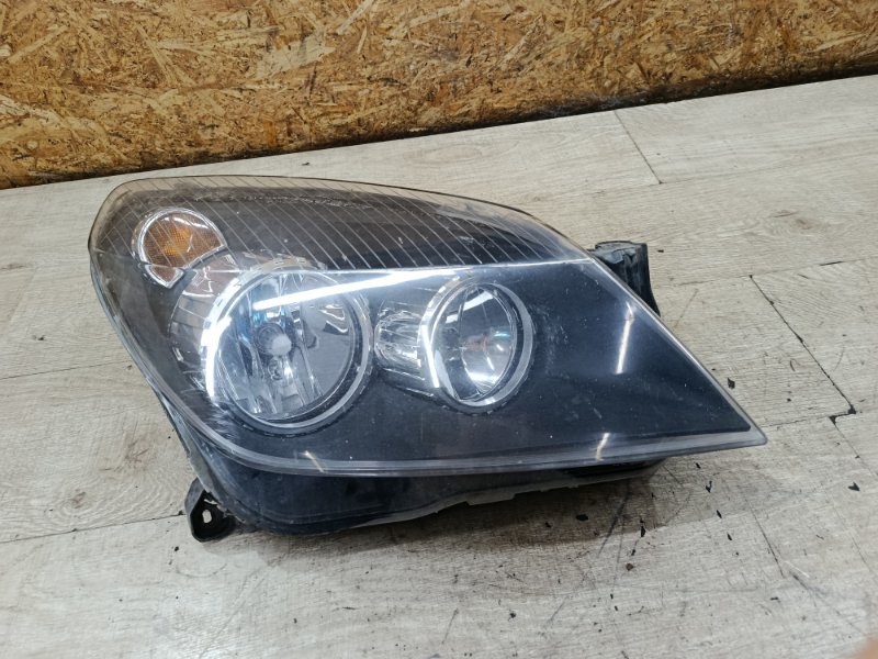 Фара Opel Astra H 2004 хетчбэк 5дв. Z18XE Перед. Прав.