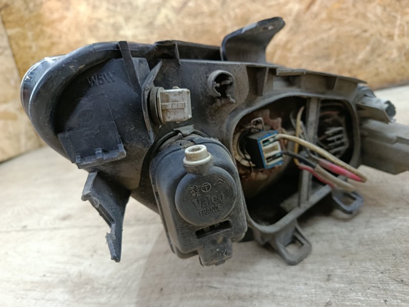Фара Peugeot 206 2007 седан 4дв. NFU (TU5JP4) Перед. Лев.