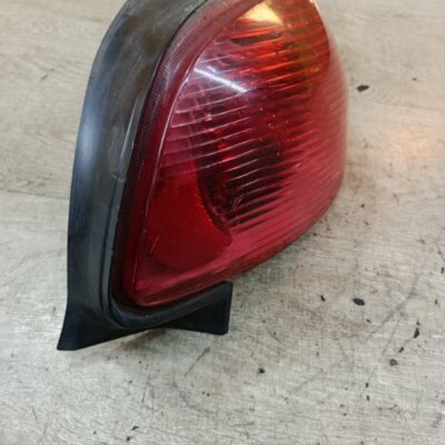 Фонарь Peugeot 206 2007 седан 4дв. NFU (TU5JP4) Задн. Прав. - изображение 2