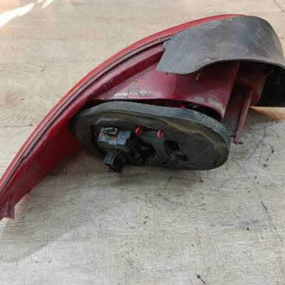 Фонарь Peugeot 206 2007 седан 4дв. NFU (TU5JP4) Задн. Прав. - изображение 3