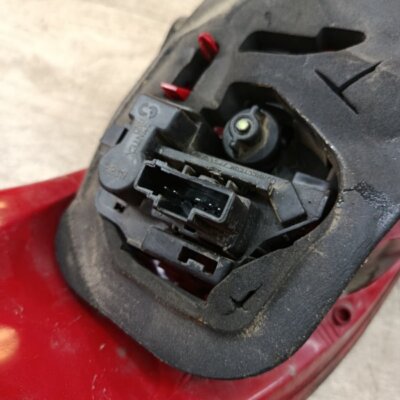 Фонарь Peugeot 206 2007 седан 4дв. NFU (TU5JP4) Задн. Прав. - изображение 5
