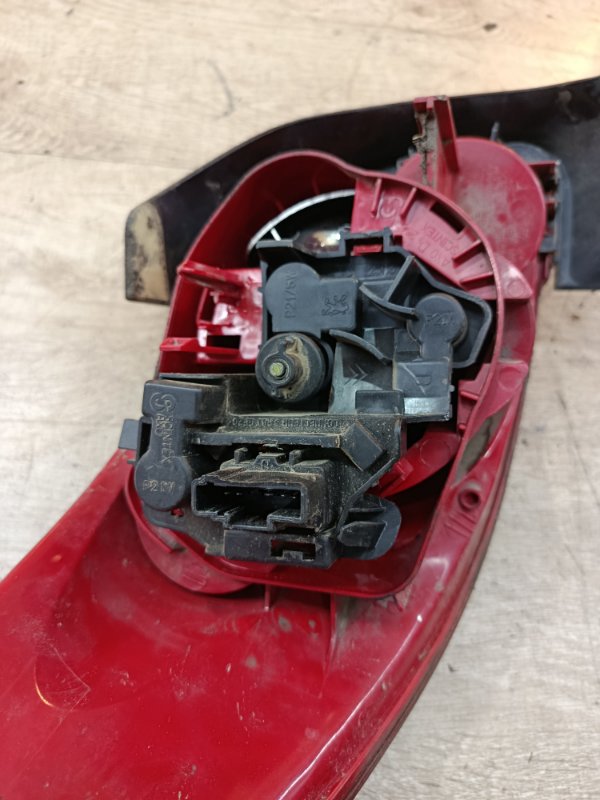 Фонарь Peugeot 206 2007 седан 4дв. NFU (TU5JP4) Задн. Прав.