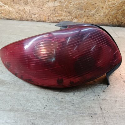 Фонарь Peugeot 206 2007 седан 4дв. NFU (TU5JP4) Задн. Лев. - изображение 2