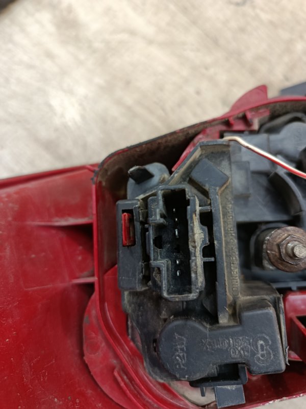 Фонарь Peugeot 206 2007 седан 4дв. NFU (TU5JP4) Задн. Лев.
