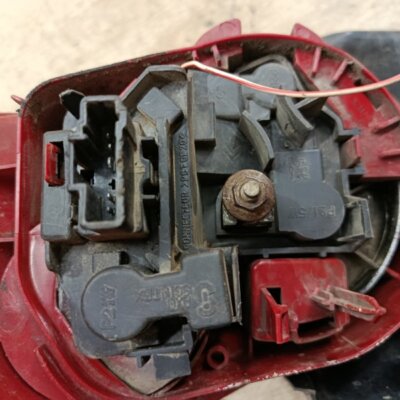 Фонарь Peugeot 206 2007 седан 4дв. NFU (TU5JP4) Задн. Лев. - изображение 10