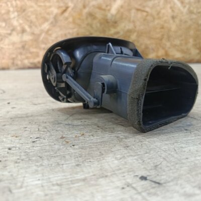 Дефлектор воздуховода Peugeot 206 2007 седан 4дв. NFU (TU5JP4) Прав. - изображение 2
