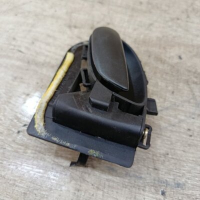 Ручка двери Peugeot 206 2007 седан 4дв. NFU (TU5JP4) Перед. Прав. - изображение 4