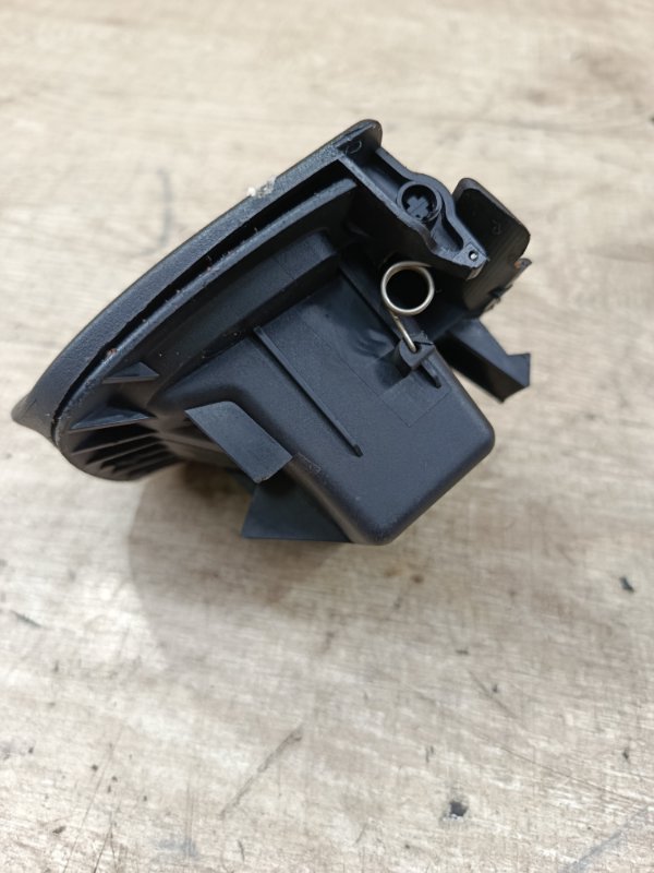 Пепельница Peugeot 206 2007 седан 4дв. NFU (TU5JP4)