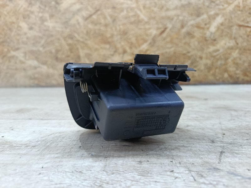 Пепельница Peugeot 206 2007 седан 4дв. NFU (TU5JP4)