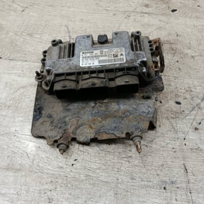 Блок управления двигателем Peugeot 206 2007 седан 4дв. NFU (TU5JP4) - изображение 1