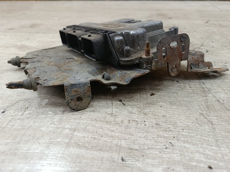 Блок управления двигателем Peugeot 206 2007 седан 4дв. NFU (TU5JP4)