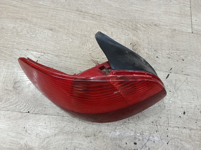 Фонарь Peugeot 206 2002 хетчбэк 3дв. HFZ (TU1JP) Задн. Лев.