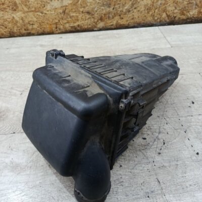 Корпус воздушного фильтра Peugeot 206 2002 хетчбэк 3дв. HFZ (TU1JP) - изображение 3