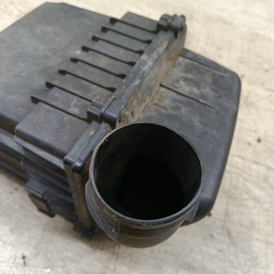 Корпус воздушного фильтра Peugeot 206 2002 хетчбэк 3дв. HFZ (TU1JP) - изображение 8
