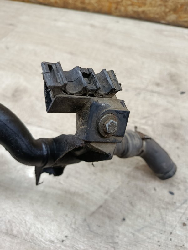 Патрубок системы охлаждения двигателя Peugeot 206 2002 хетчбэк 3дв. HFZ (TU1JP)