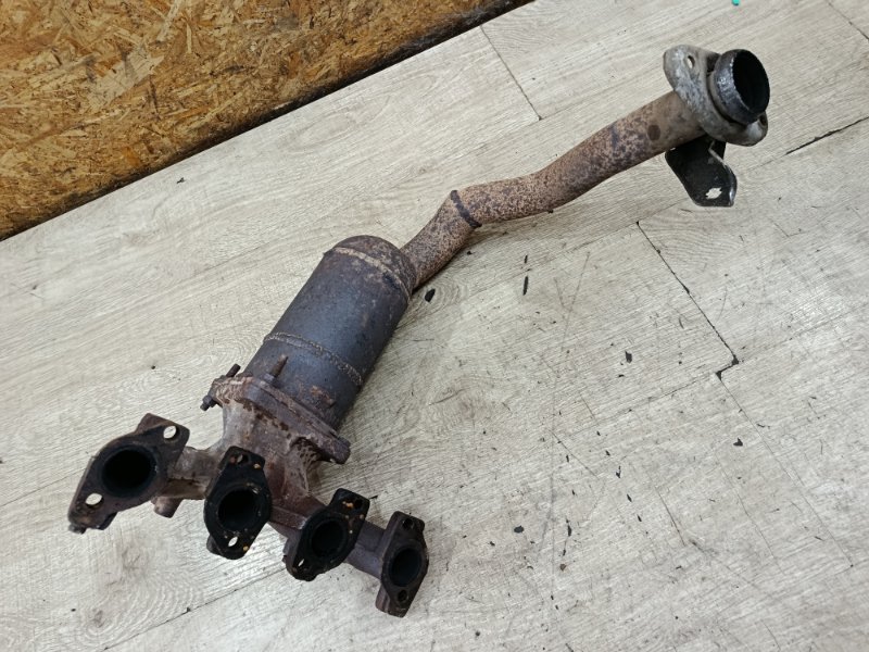 Коллектор выпускной Peugeot 206 2002 хетчбэк 3дв. HFZ (TU1JP)