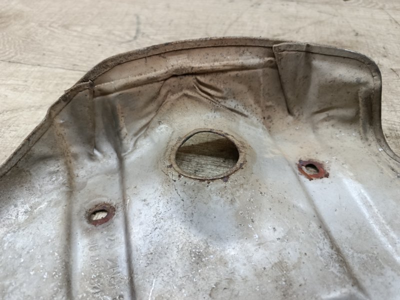 Кожух выпускного коллектора Peugeot 206 2002 хетчбэк 3дв. HFZ (TU1JP)