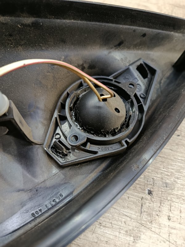 Накладка зеркала Peugeot 206 2007 седан 4дв. NFU (TU5JP4) Перед. Лев.
