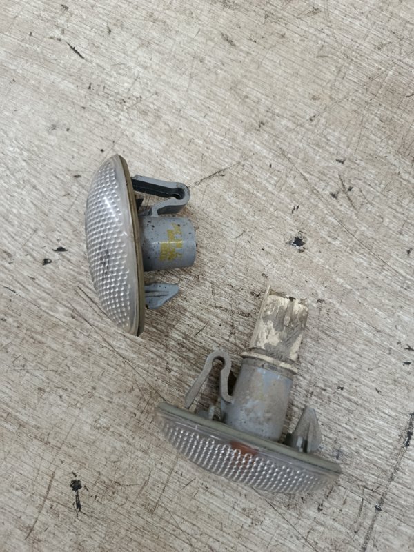 Повторитель поворота Peugeot 206 2007 седан 4дв. NFU (TU5JP4)