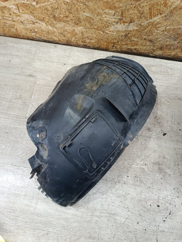 Подкрылок Opel Astra H 2004 хетчбэк 5дв. Z18XE Перед. Прав.