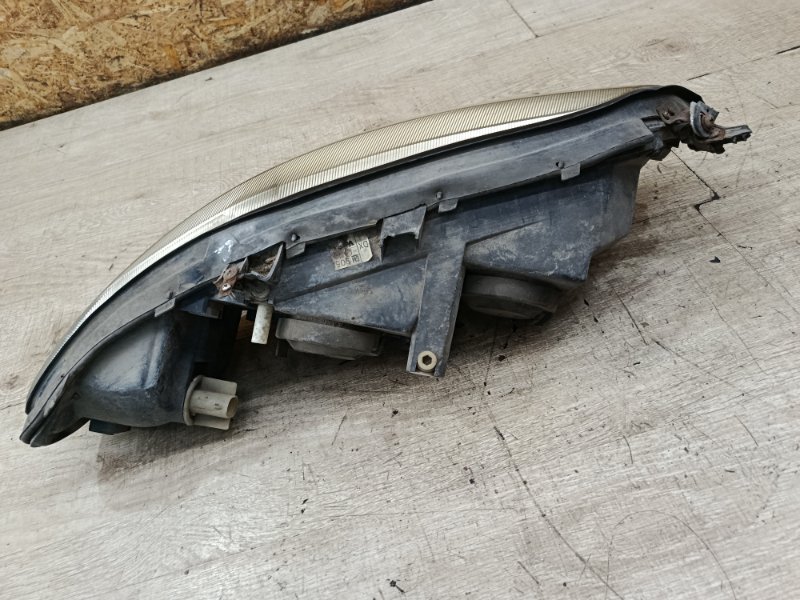 Фара Opel Vectra B 2000 седан 4дв. X16XEL 1.6 Перед. Лев.