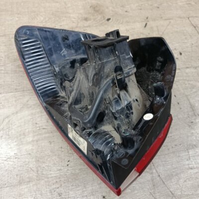 Фонарь Volkswagen Golf 6 2011 хетчбек Задн. Прав. - изображение 8
