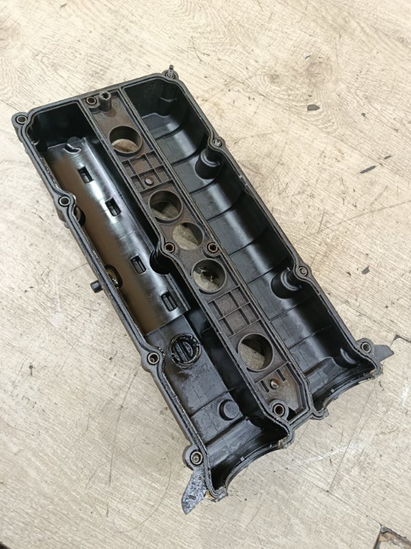 Крышка клапанов Ford Focus 2 2006 SHDA