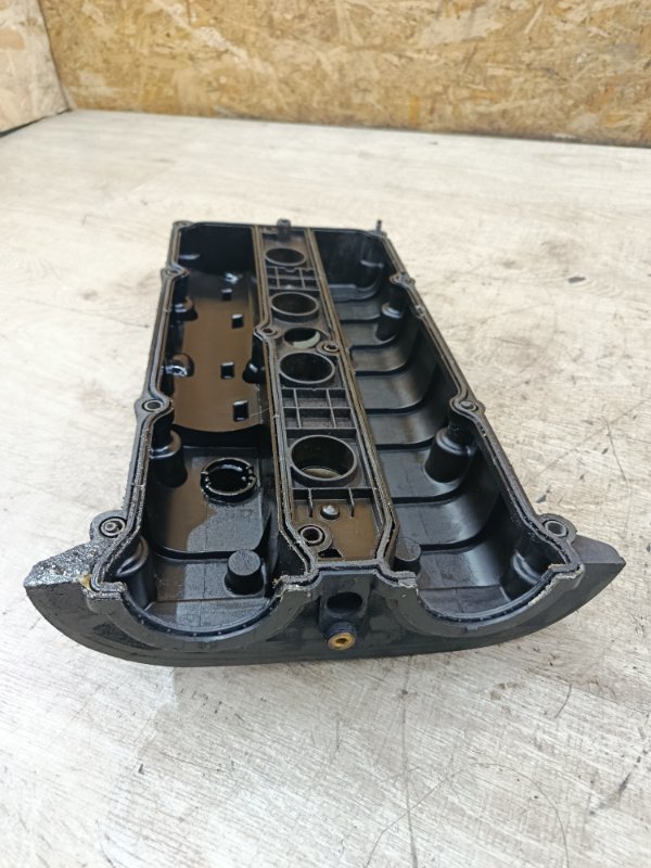 Крышка клапанов Ford Focus 2 2006 SHDA