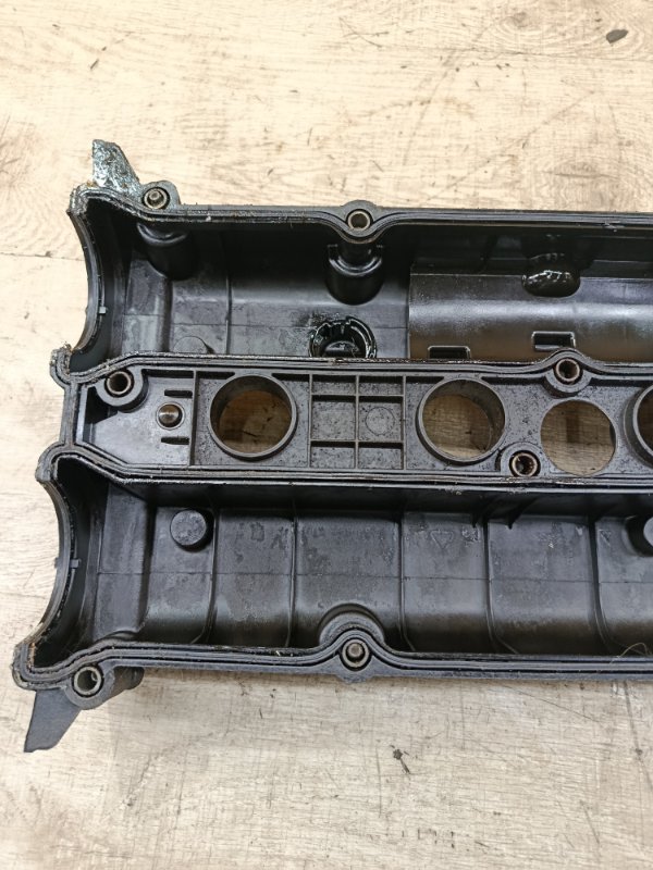 Крышка клапанов Ford Focus 2 2006 SHDA