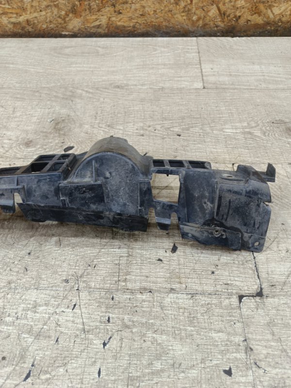 Направляющая бампера Opel Astra H 2008 универсал Z13DTH 1.3 Перед.