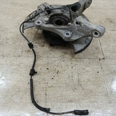 Поворотный кулак Opel Astra J 2010 хетчбэк 5дв. A16LET 1.6 Перед. Лев. - изображение 1