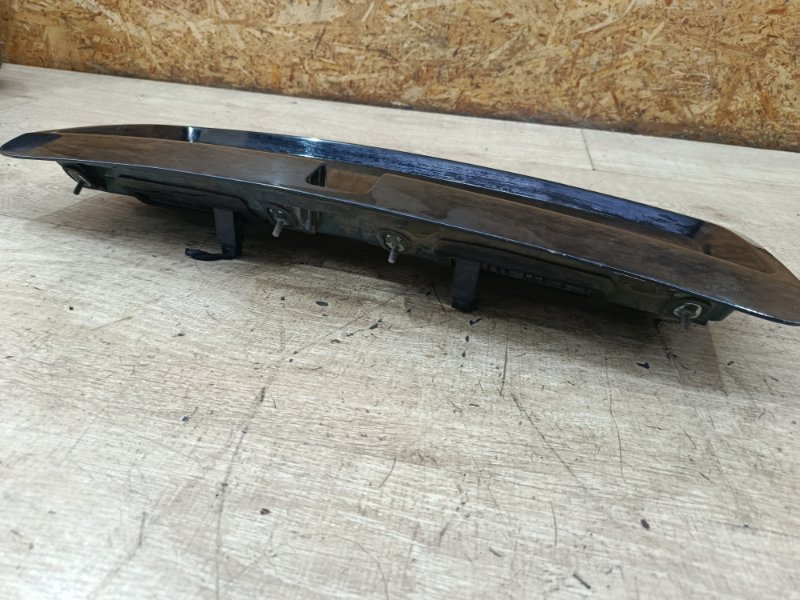 Фонарь подсветки номера Opel Vectra B 2000 седан 4дв. X16XEL 1.6