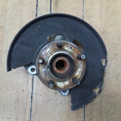 Поворотный кулак Opel Astra J 2009-2015 Перед. Лев. - изображение 1